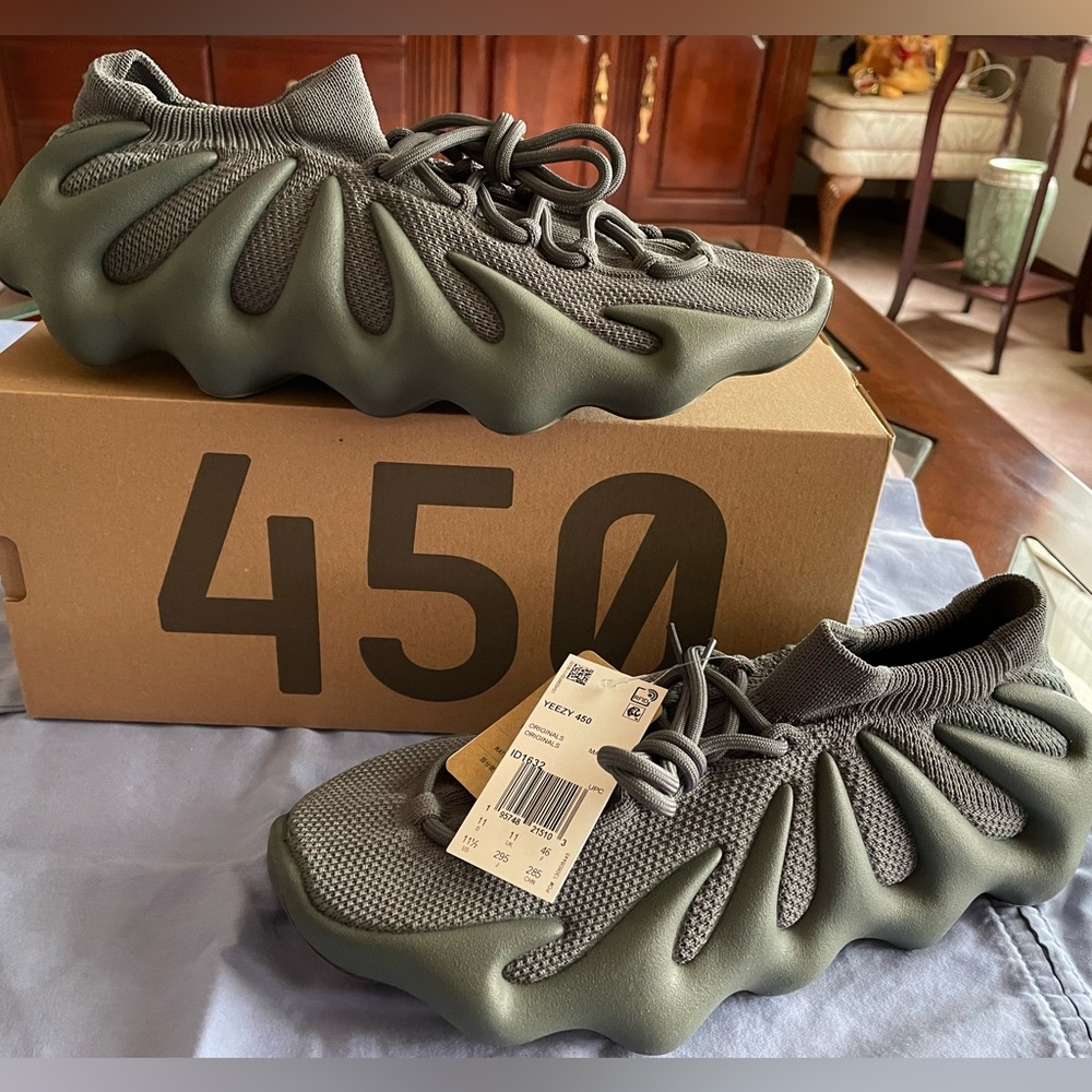 Yeezy 450 Stone Teal men’s size 11.5